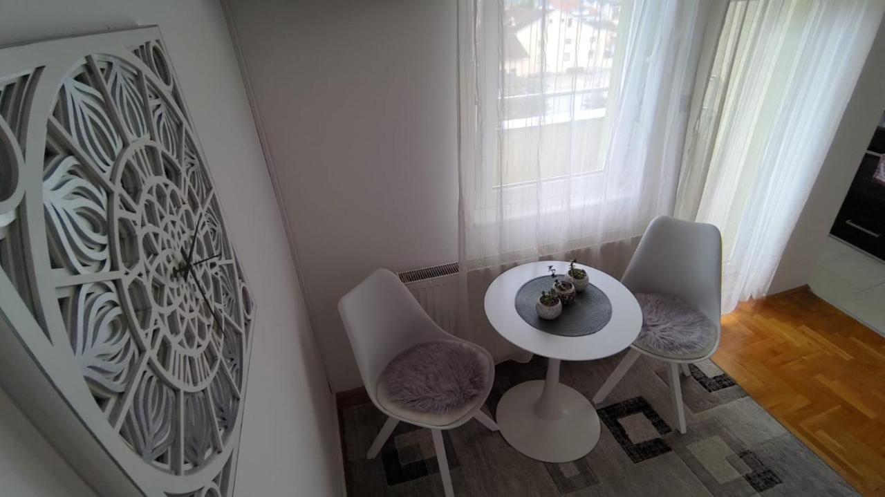 Poesia Apartment Novi Sad Luaran gambar