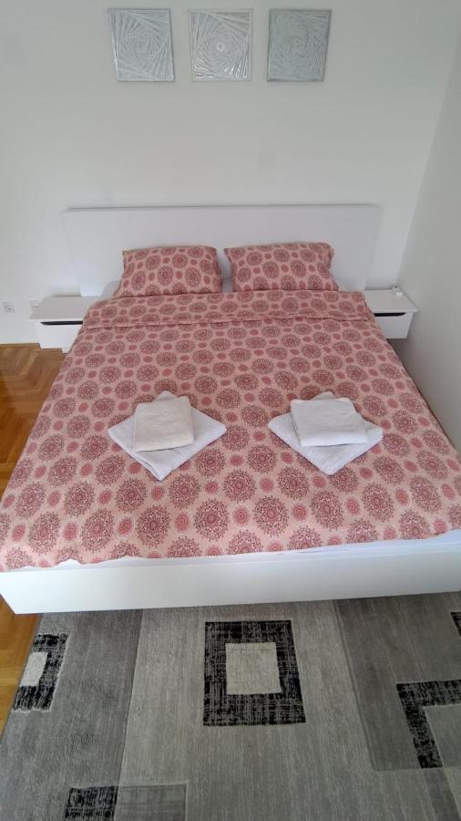 Poesia Apartment Novi Sad Luaran gambar
