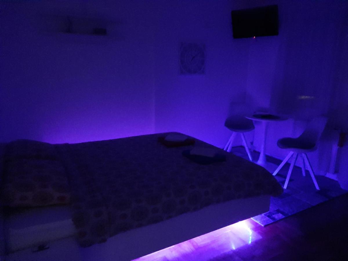 Poesia Apartment Novi Sad Luaran gambar